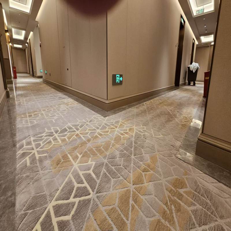 Bespoke Hand-Tufted Wool Carpet for Luxury Hotel Reception & Lobbies